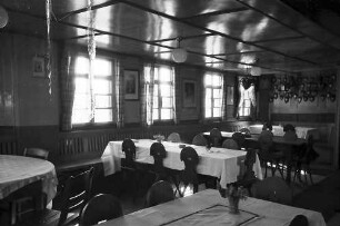 Breitnau: Gasthaus zum Kreuz; Gaststube; Ecke mit Geweihen