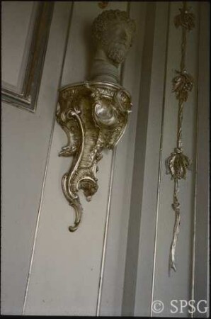 Berlin, Schloss Charlottenburg, Neuer Flügel, Bibliothek, R. 354, Detail einer Büste.