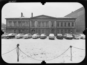 Eisenach, Jakobsplan 9. Kanzlerpalais (E. 18. Jh.). Straßenfront