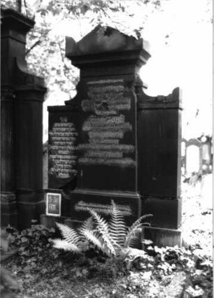 Grabstein A II/9/30