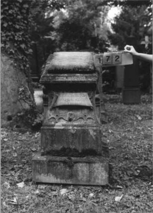 Grabstein 172