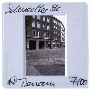 Berlin, Wohn- u. Geschäftshaus Schwedter Str./Kastanienallee