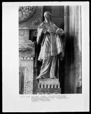 Rechte Altarfigur - Der heilige Stephanus