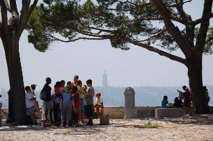 Lissabon - Innenstadt : Lissabon, von der Burganlage Castelo Sao Jorge ist die Stadt gut zu überblicken, aufgenommen 2006