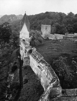Landshut. Burg Trausnitz. Blick zum Waffenturm und zum Falkenturm