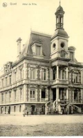 Rathaus der Stadt Givet