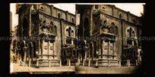 Reiterstandbild Bartolomeo Colleoni auf dem Campo Santi Giovanni e Paolo mit der gleichnamigen Kirche im Hintergrund, Venedig