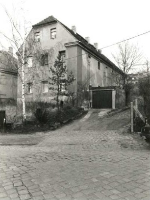 Dresden-Strehlen, Dohnaer Straße 15. Wohnhaus (um 1825). Straßenansicht von Südost