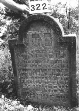 Grabstein 322