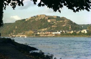 Koblenz: Rhein mit Ehrenbreitenstein, von der Rheinpromenade