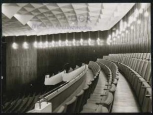 Stadttheater, Krefeld: Zuschauerraum, Rang