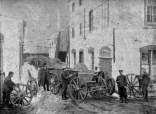 Innenhof der Flader-Fabrik : Innenhof der Flader-Fabrik in Jöhstadt, könnte aber auch in der Flader-Fabrik von Pleil/Sorgenthal (Böhm.) sein