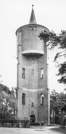 Wasserturm (Massivbau); Rodgau, Am Wasserturm 17