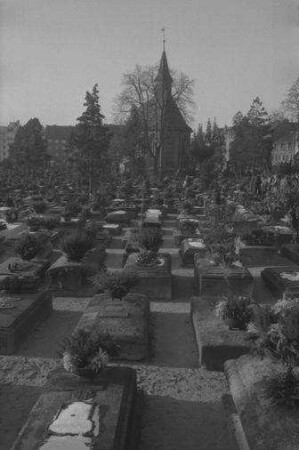 Nürnberg: St. Johannisfriedhof, Gräber und Kapelle