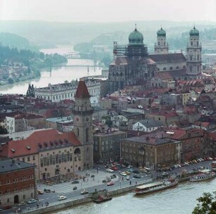 Passau. Blick auf die Altstadt an der Donau mit Stephansdom