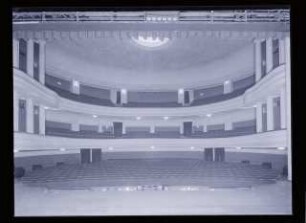 Schauspielhaus, Breslau: Ansicht Zuschauerraum (Negativ zu Inv. Nr. TBS 074,11)