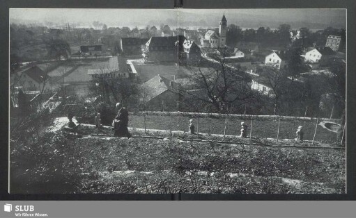 Adenauer im Garten seines Hauses oberhalb Rhöndorf
