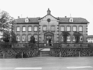 Schule (Massivbau); Gedern, Untertorstraße 21