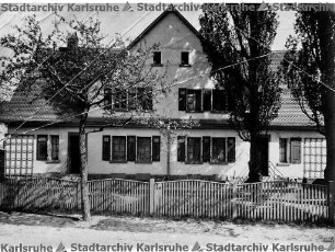Beichel, Friedrich. Dienstwohngebäude beim Abwasser-Klärwerk Neureut