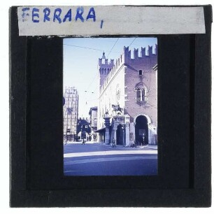 Ferrara, Palazzo Municipale