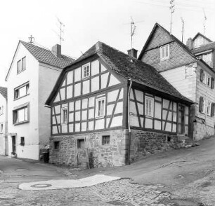 Fachwerkwohnhaus; Ortenberg, Steingasse 9