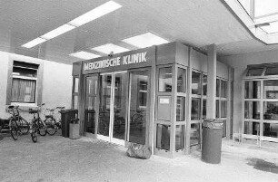 Freiburg im Breisgau: Eingangsbereich der medizinischen Klinik