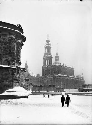 Dresden. Zugefrorene Elbe an der Augustusbrücke, Winter 1928/1929