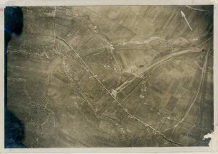 Foto des Geländes südlich von Monchy (-au-Bois) (Luftbild)