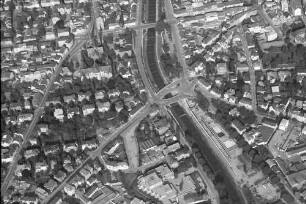 Freiburg: Dreisam mit Kronenbrücke