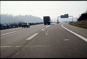 Einfahrt in Nebenfahrbahn (Stuttgart Richtung Singen)