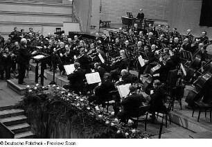 Aufnahmen einer Gedenkstunde im Funkhaus unter dem Motto: Kristallnacht