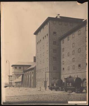Chemische Fabrik, Luban: Schwefelsäure-Fabrik, Blick auf Turmhaus (identisch mit Inv.Nr. 2644)