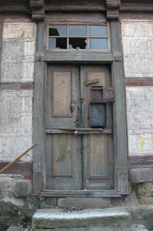 Quedlinburg - Bauruine im Stadtzentrum : Bauruine in Quedlinburg, aufgenommen ca. 2004
