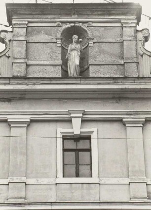 Verwaltungs- und Produktionsgebäude (Haus C)