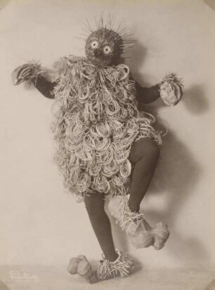 Tanzmaske "Bibo" von Lavinia Schulz