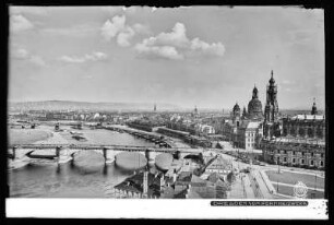 Dresden, Blick vom Fernheizwerk auf Augustusbrücke und Brühlsche Terrasse
