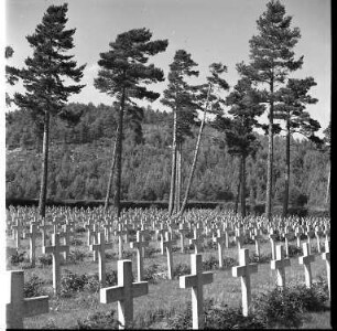 Französ. Kriegerfriedhof am Lingekopf, Vogesen. Sommer 1941
