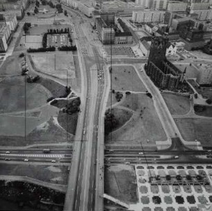Wilhelm-Pieck-Allee (Ernst-Reuter-Allee) in Magdeburg : Blickrichtung Nordwesten