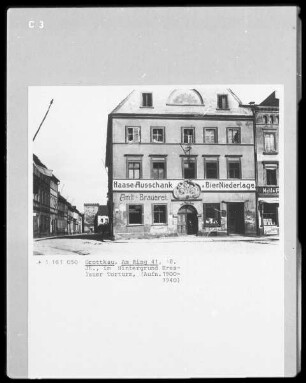 Wohn- und Gewerbegebäude