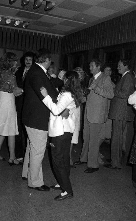 Frühlingsfest beim "Klub langer Menschen" Bezirksgruppe Karlsruhe