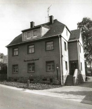 Dörfel (Kreis Annaberg), Dorfstraße 30. Wohnhaus (Gemeindeamt)