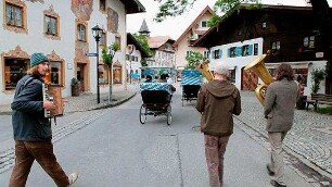 Kofelgschroa. Frei. Sein. Wollen.