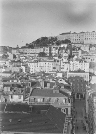 Baixa und Colina do Castello : Blick über den Lissaboner Stadtteil Baixa auf den Burgberg (Collina do Castello)