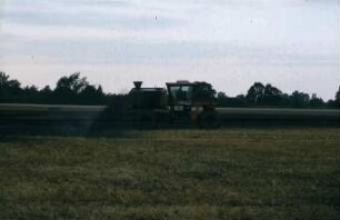 Fotografie: Gülleausbringung, Systemtraktor, Gülletrac selbstfahrend, Terrareifen, Güllefass