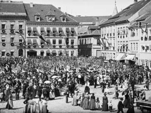 Bautzen, Hauptmarkt. Huldigung für Friedrich August III., König von Sachsen am 29. Mai 1905