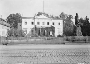 Prinzenpalais