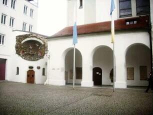 Klosterkirche-Kirchplatz mit Langhaus und Ölberggruppe