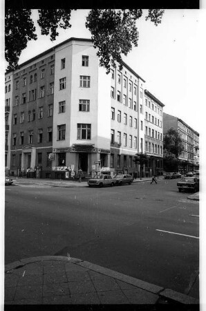 Kleinbildnegativ: Gneisenaustr. 17, 1980