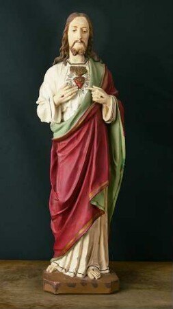 Herz Jesu Statue