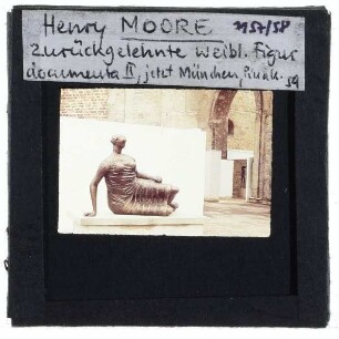 Moore, Draped Reclining Woman (LH 431, München)
